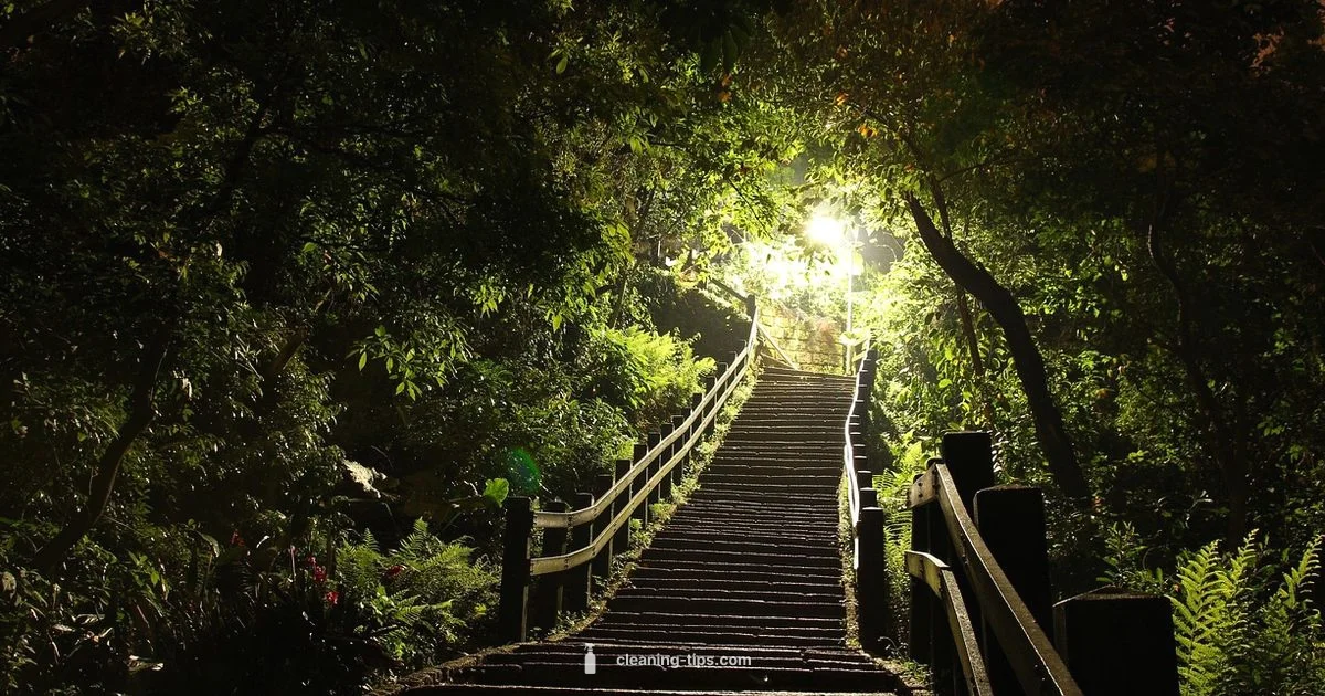 Gutter Prices 2026 - Cleaning Tips