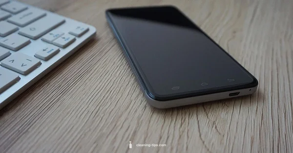 Phone Cleaning Guide - Cleaning Tips