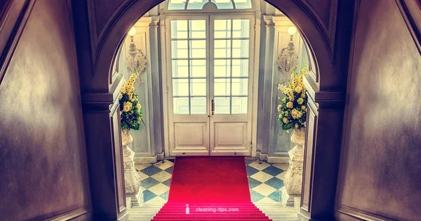Sparkling Staircase - Cleaning Tips