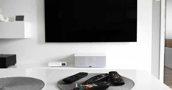 Clean TV Screen - Cleaning Tips