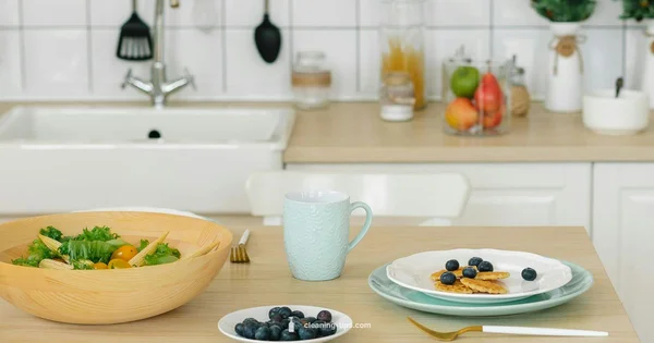 Eco Cleaning Guide - Cleaning Tips