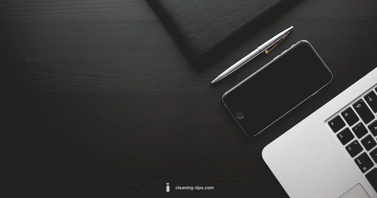 Safe Phone Cleaning - Cleaning Tips