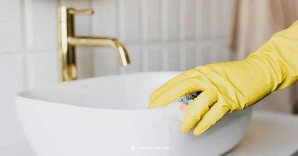 Navel Hygiene Guide - Cleaning Tips