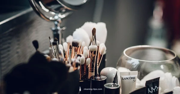 Healthy Beauty Picks - Cleaning Tips