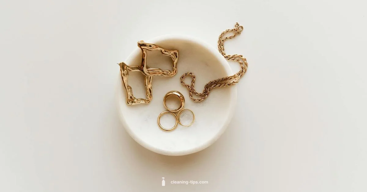 Gentle Jewellery Care - Cleaning Tips